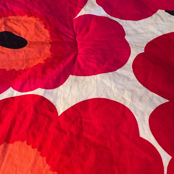 NWOT Marimekko comforter pillowcases sham set Unikko Red floral bed set - Picture 5 of 9